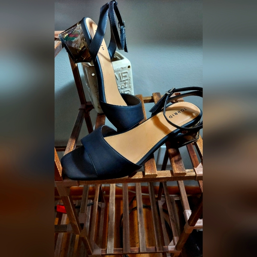 Women's sandals